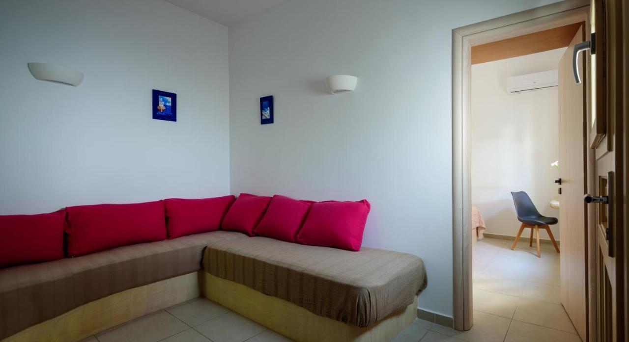 شقة Heart Of Oia - Private House With Jacuzzi المظهر الخارجي الصورة