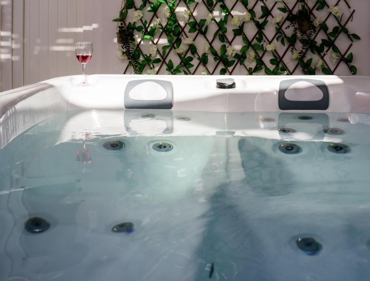 شقة Heart Of Oia - Private House With Jacuzzi المظهر الخارجي الصورة