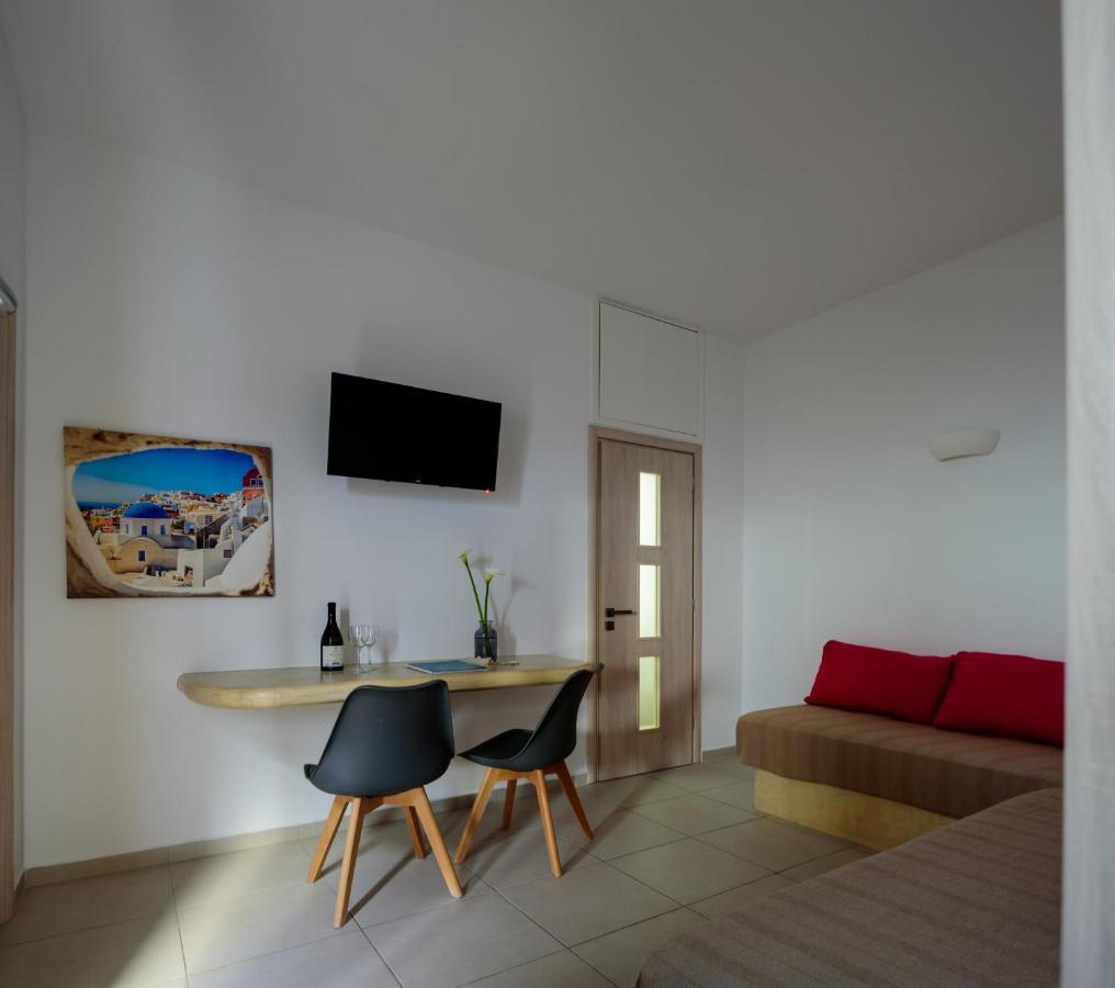شقة Heart Of Oia - Private House With Jacuzzi المظهر الخارجي الصورة