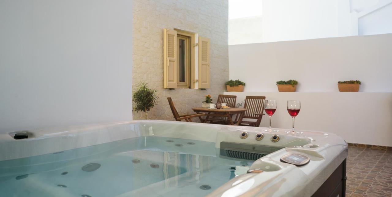 شقة Heart Of Oia - Private House With Jacuzzi المظهر الخارجي الصورة